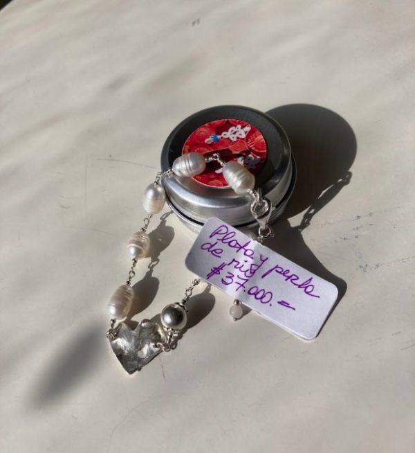 Pulseras Plata y Perla de rio (Corazón) - Imagen 2