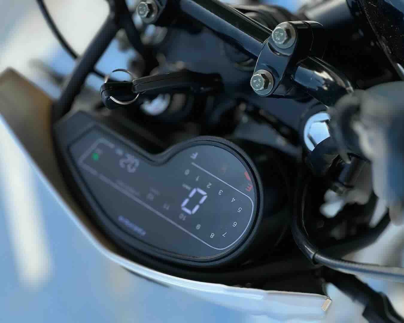 Motos Kavak Color Rojo - Imagen 8