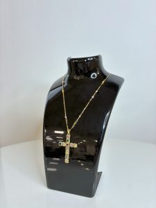 COLLAR ENTORCHADO A MANO CRUZ