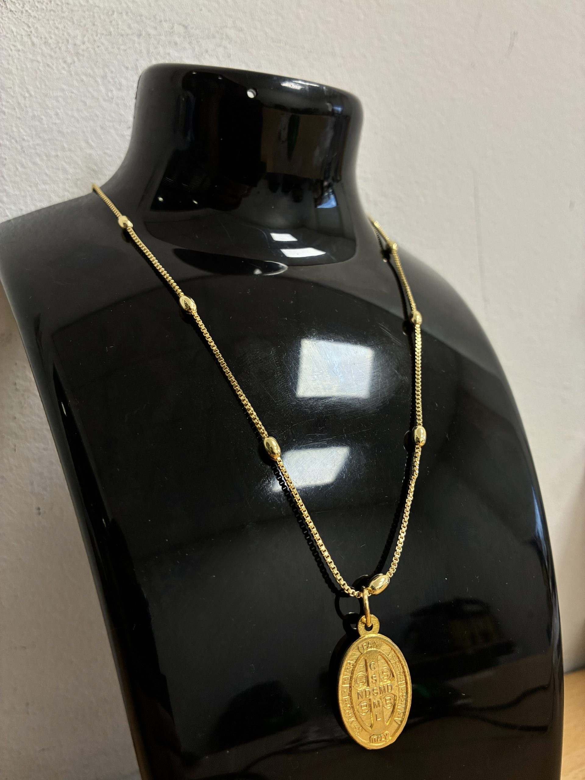 COLLARES DIJE Y BAÑO ORO CRUZ