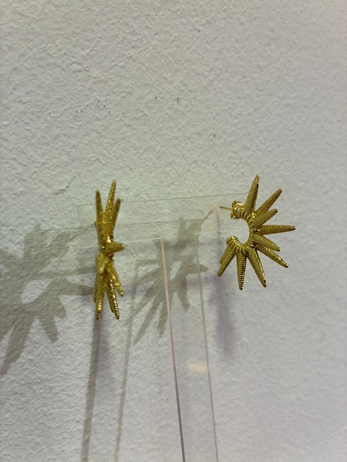 Aros estrella con puntas Bañado en oro - Imagen 2